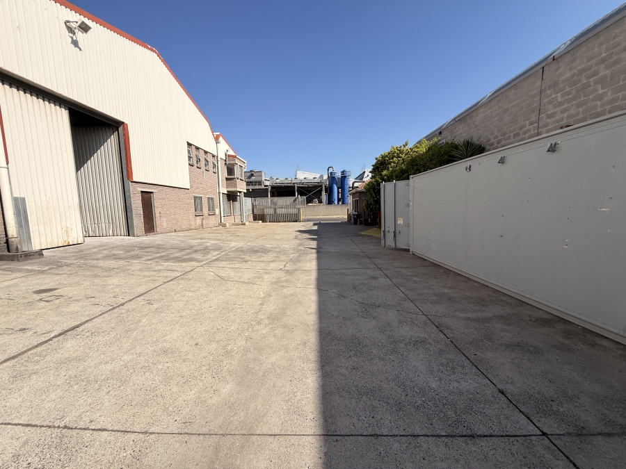 To Let Commercial Property for Rent in Parow Industrial Western Cape